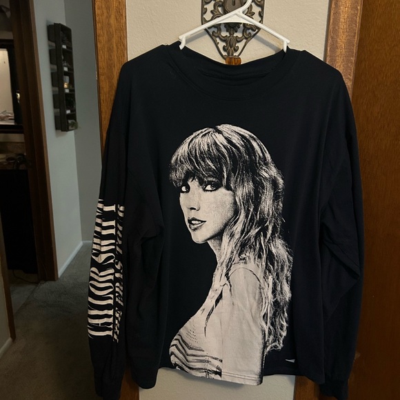 Taylor Swift The Eras Tour Navy Tee - Picture 1 of 4